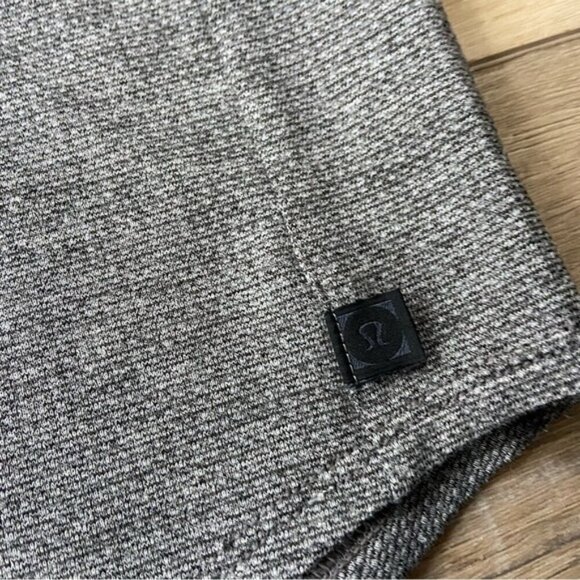 Refract Short Sleeve lululemon lab heathered black size 8/10 - Picture 7 of 7